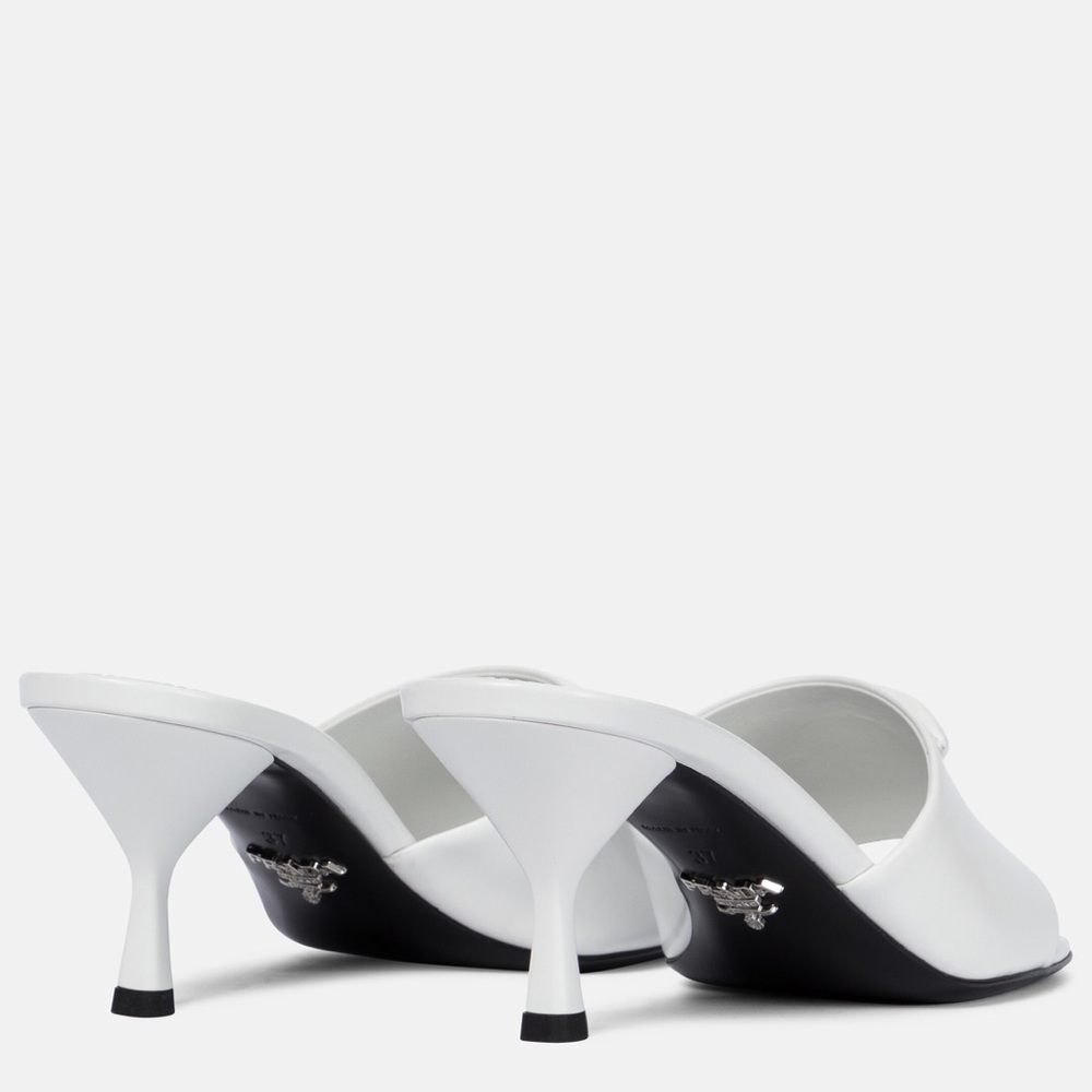 EUC PRADA Leather sandals $1,100 39 - Picture 3 of 13